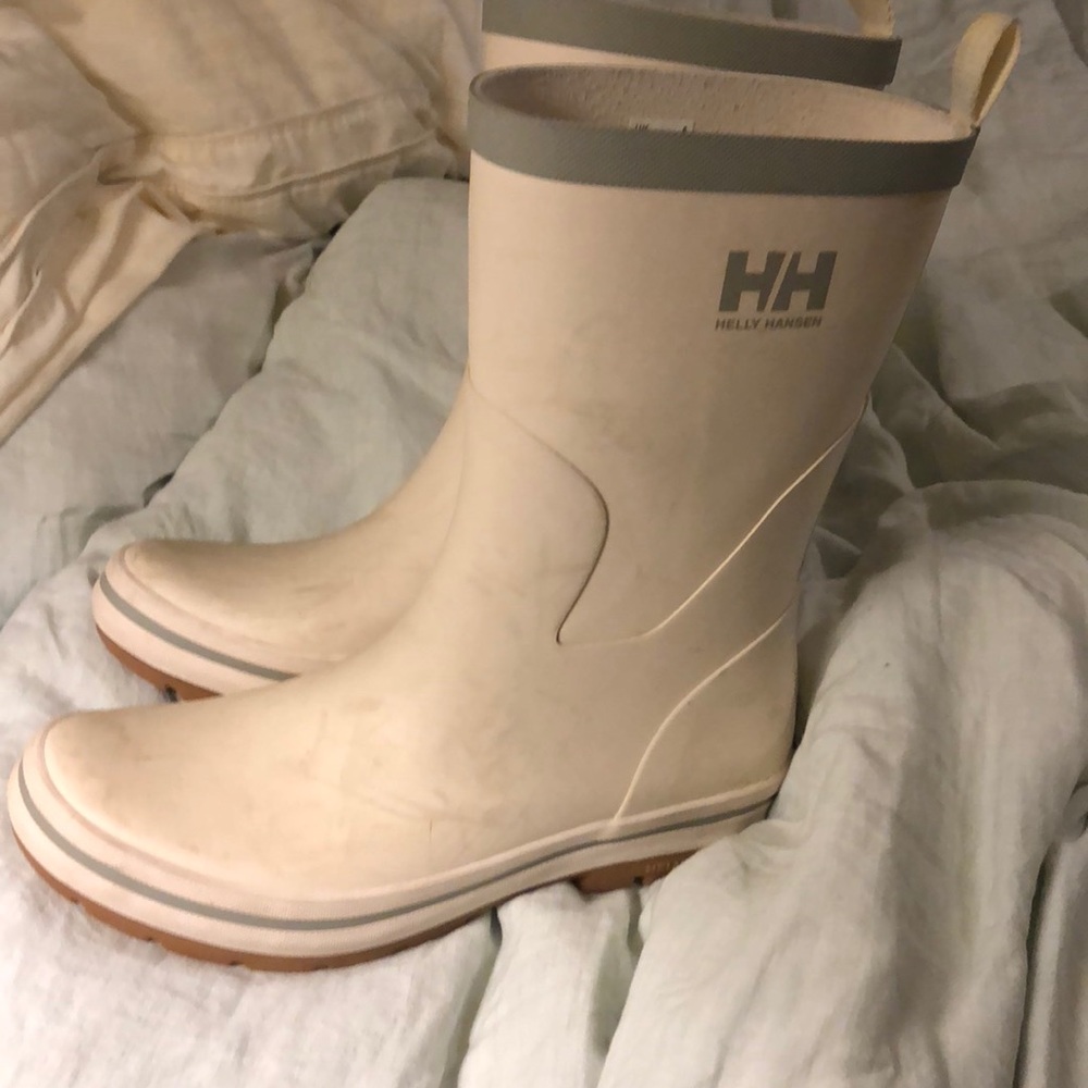 Belly Hansen rain boots.